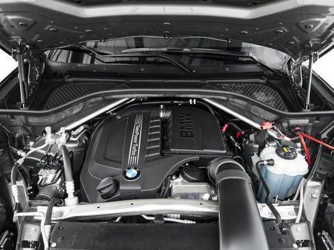 Used 2018 BMW X5 sDrive35i image 16