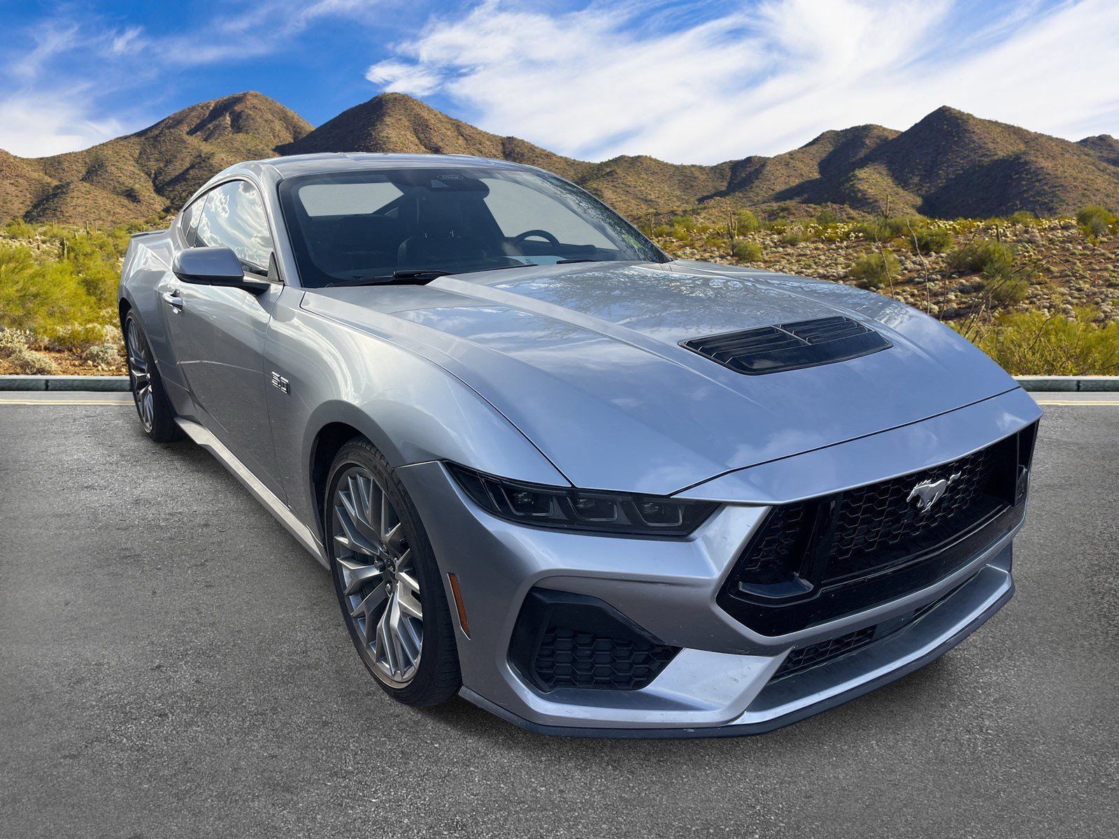 Used 2025 Ford Mustang GT Premium RWD image 3
