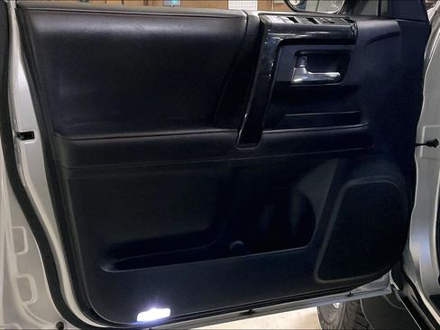 Used 2019 Toyota 4Runner TRD Off-Road Premium image 20