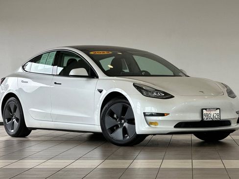 Used 2022 Tesla Model 3 Long Range image 2