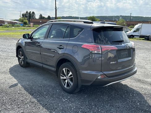 Used 2016 Toyota RAV4 XLE w/ Convenience Package AWD/4WD image 6