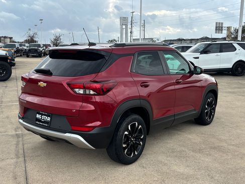 Used 2021 Chevrolet TrailBlazer LT w/ Convenience Package image 3