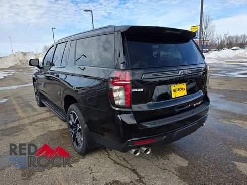 Used 2024 Chevrolet Suburban RST w/ Sport Performance Package AWD/4WD image 12