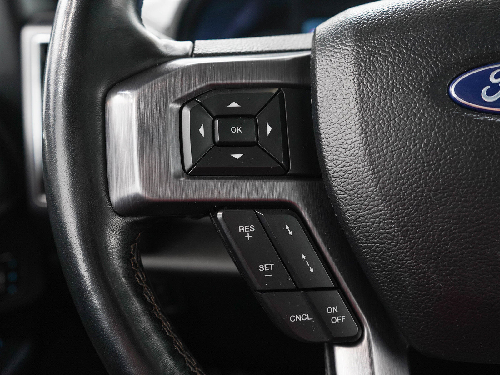 Used 2019 Ford Expedition Platinum AWD/4WD image 26