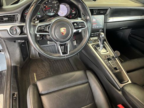 Used 2018 Porsche 911 Carrera RWD image 18