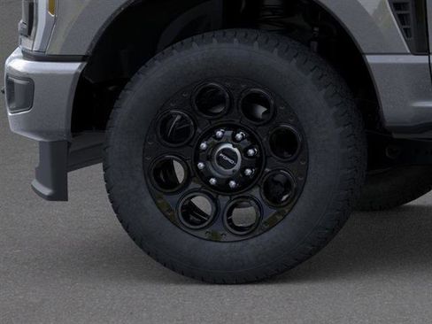 New 2026 Ford F350 XLT w/ XLT Premium Package AWD/4WD image 19