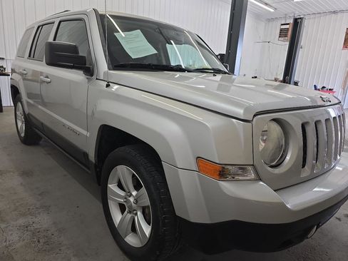 Used 2013 Jeep Patriot Latitude image 17