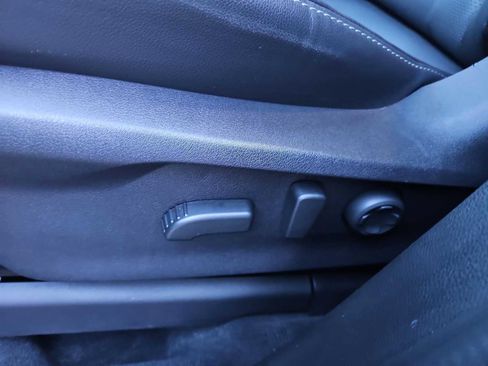 Used 2025 Subaru Ascent Limited image 18