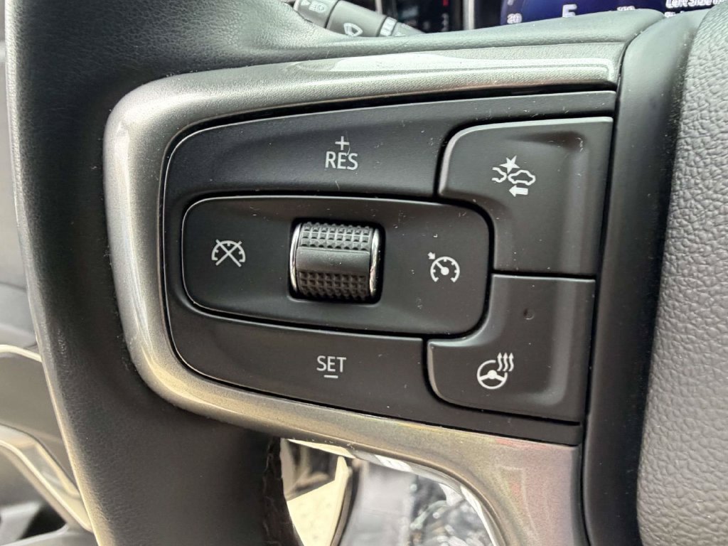 Used 2025 Chevrolet Silverado 1500 LT AWD/4WD image 23