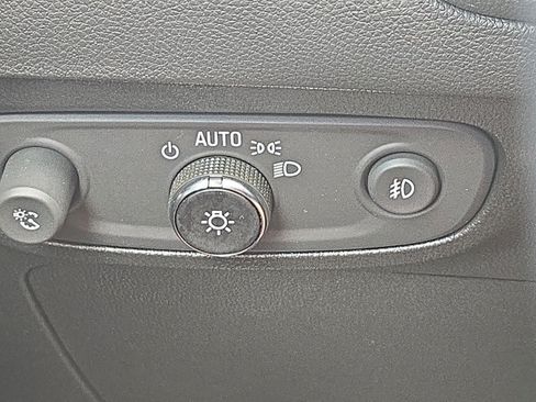 Used 2023 Buick Encore GX Select w/ Safety Package II FWD image 26