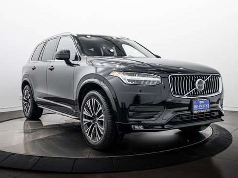 Used 2020 Volvo XC90 T5 Momentum w/ Protection Package Premier AWD/4WD image 2