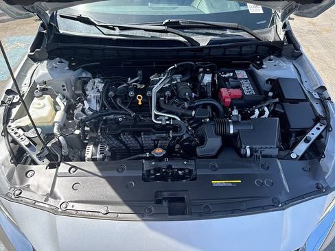Used 2024 Nissan Altima 2.5 SV FWD image 27