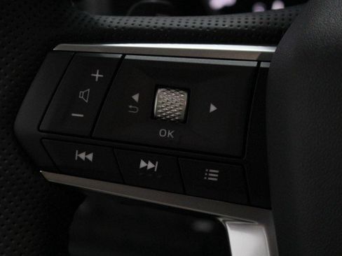 New 2026 Mitsubishi Outlander SE image 9