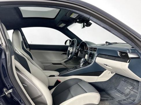 Used 2019 Porsche 911 Carrera GTS image 7