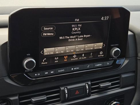 New 2025 Nissan Pathfinder S image 17