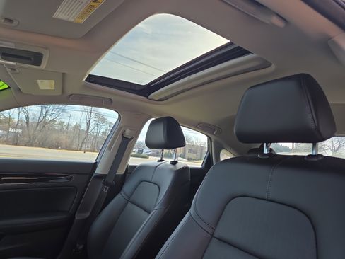 Used 2024 Honda Civic EX-L image 28