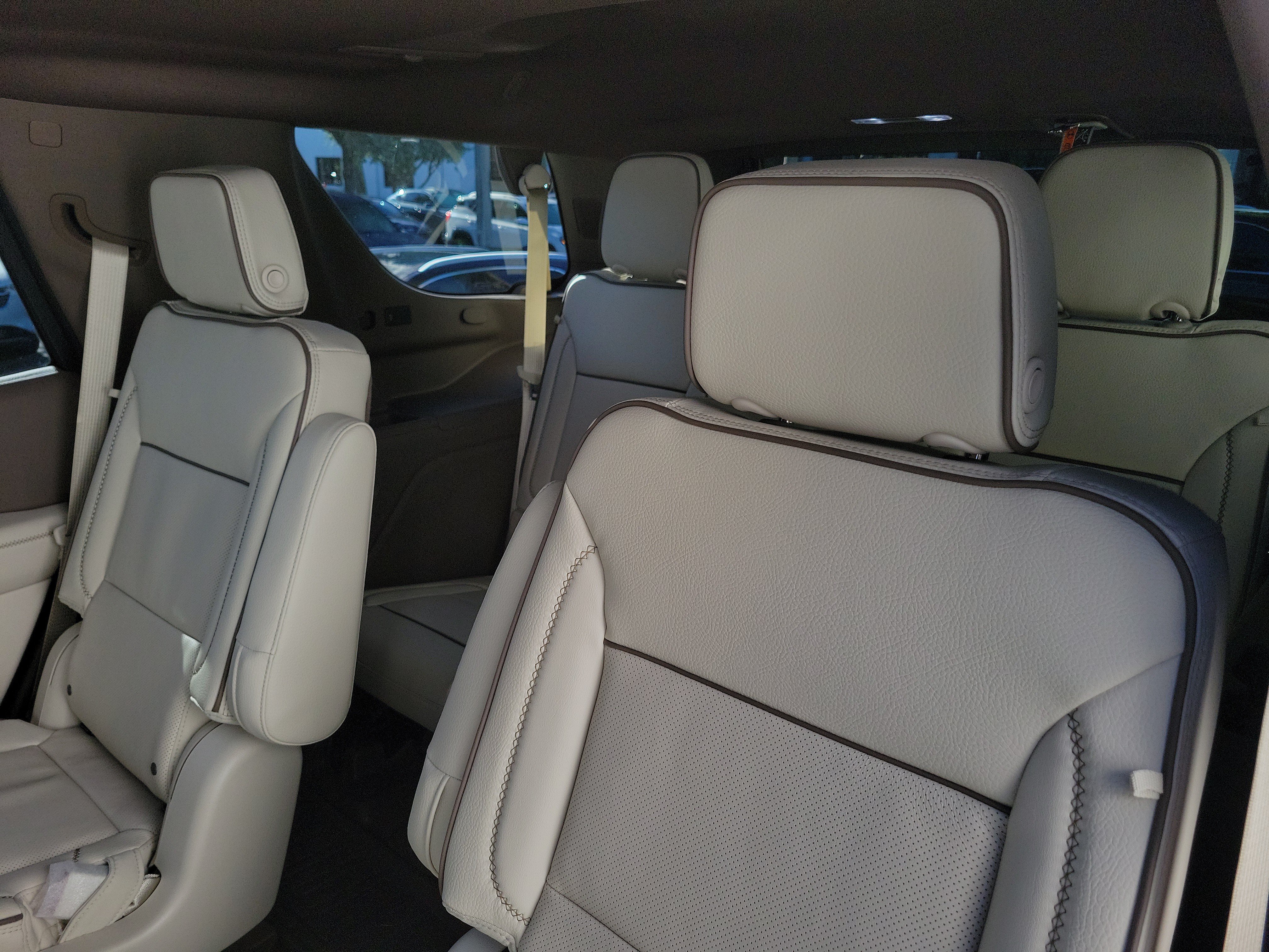 New 2026 GMC Yukon Denali w/ Denali Reserve Package AWD/4WD image 14