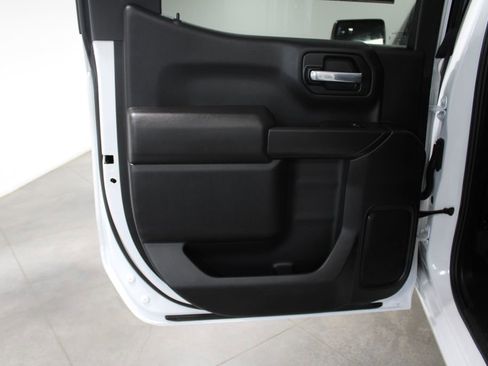 Used 2024 Chevrolet Silverado 1500 Custom image 26