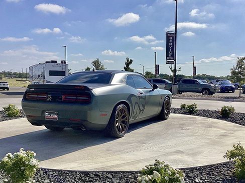 Used 2022 Dodge Challenger SRT Hellcat Redeye image 5