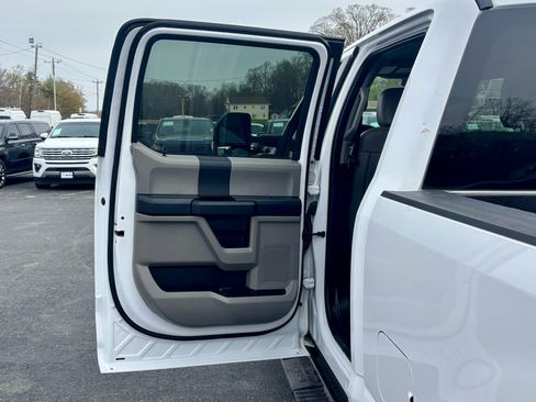 Used 2020 Ford F250 XL w/ Power Equipment Group image 17