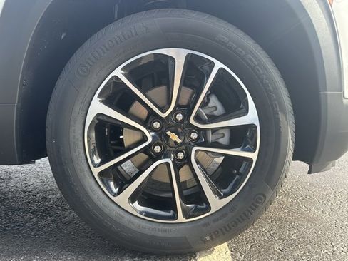 New 2025 Chevrolet TrailBlazer LT w/ LT Cold Weather Package image 11