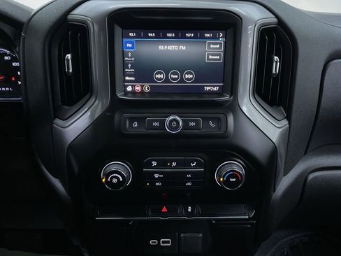 Used 2021 Chevrolet Silverado 1500 W/T image 21