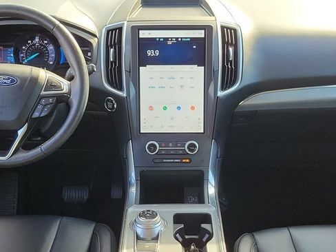 Used 2022 Ford Edge Titanium AWD/4WD image 22