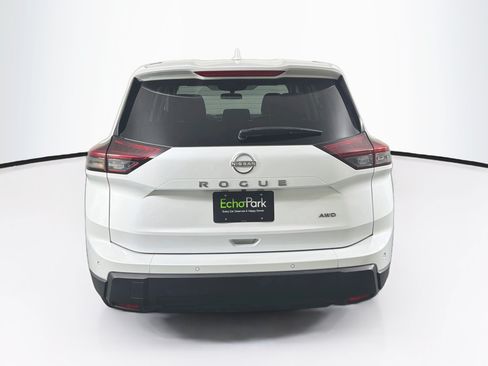 Used 2025 Nissan Rogue SV AWD/4WD image 7