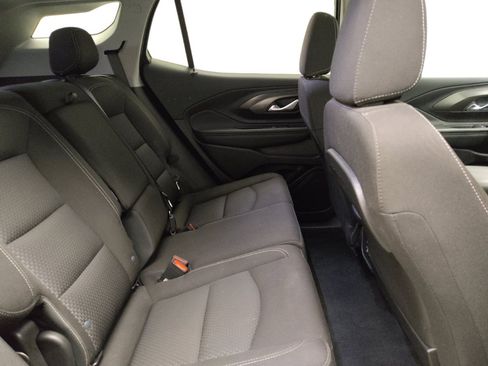 Used 2024 GMC Terrain SLE AWD/4WD image 19