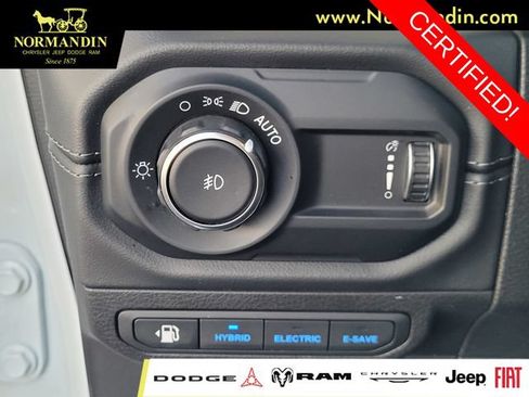 Certified 2024 Jeep Wrangler Unlimited Sahara AWD/4WD image 14