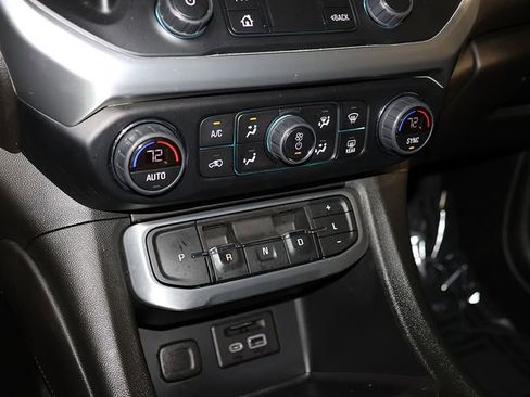 Used 2023 GMC Acadia SLT w/ Elevation Edition AWD/4WD image 21