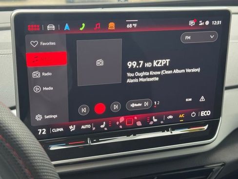 Used 2025 Volkswagen ID.4 Pro image 32