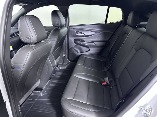 New 2026 Buick Envista Sport Touring FWD image 27