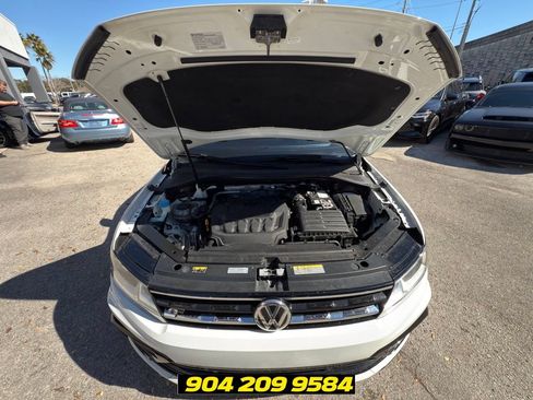 Used 2021 Volkswagen Tiguan SE FWD image 43