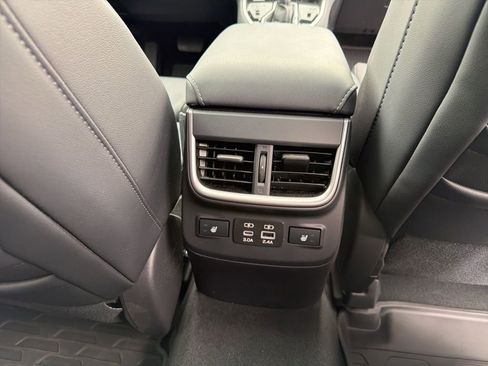 Certified 2025 Subaru Outback Limited image 21
