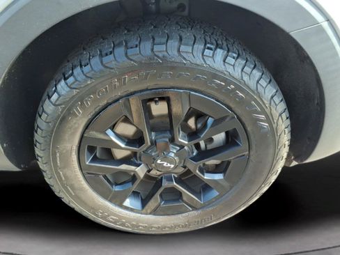Used 2023 Kia Telluride SX Prestige X-Pro AWD/4WD image 10