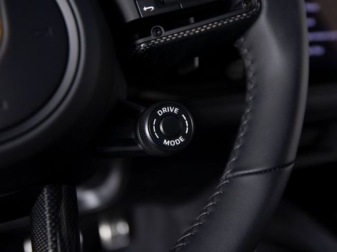 New 2026 Porsche Cayenne GTS image 21