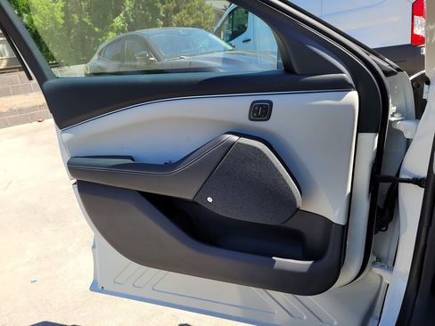 New 2025 Ford Mustang Mach-E Premium image 37