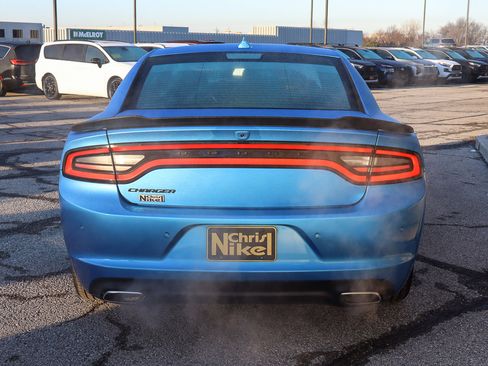 Used 2023 Dodge Charger SXT w/ Blacktop Package image 5