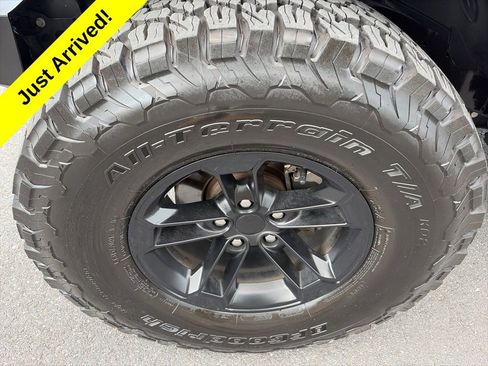 Used 2020 Jeep Gladiator Sport w/ Quick Order Package 24S AWD/4WD image 21