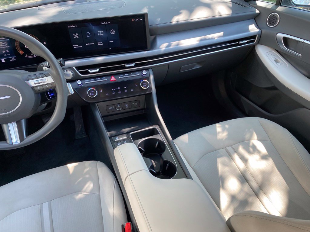 Used 2025 Hyundai Sonata SEL FWD image 27