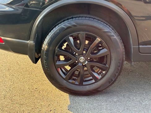 Used 2019 Nissan Rogue SV AWD/4WD image 48