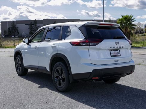 New 2026 Nissan Rogue SV image 6