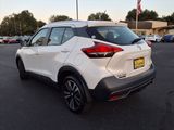 Used 2019 Nissan Kicks SV image 4