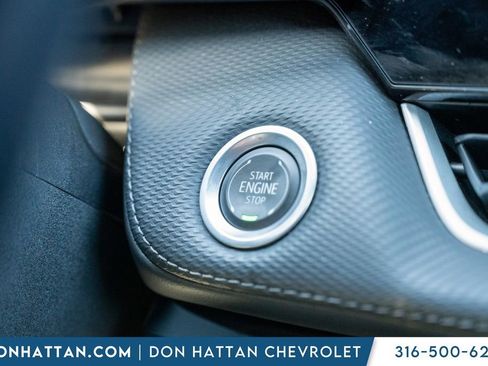 Used 2025 Chevrolet Equinox LT image 11