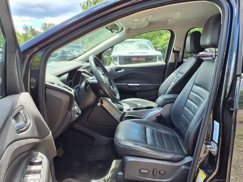 Used 2015 Ford Escape SE w/ Equipment Group 201A AWD/4WD image 14