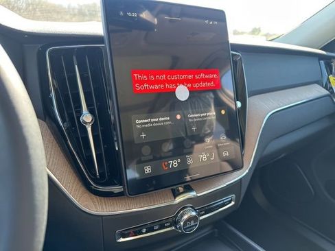 New 2026 Volvo XC60 B5 Plus w/ Protection Package Premier image 16