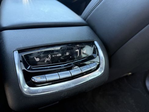 Certified 2023 Cadillac XT6 Premium Luxury w/ Platinum Package image 19