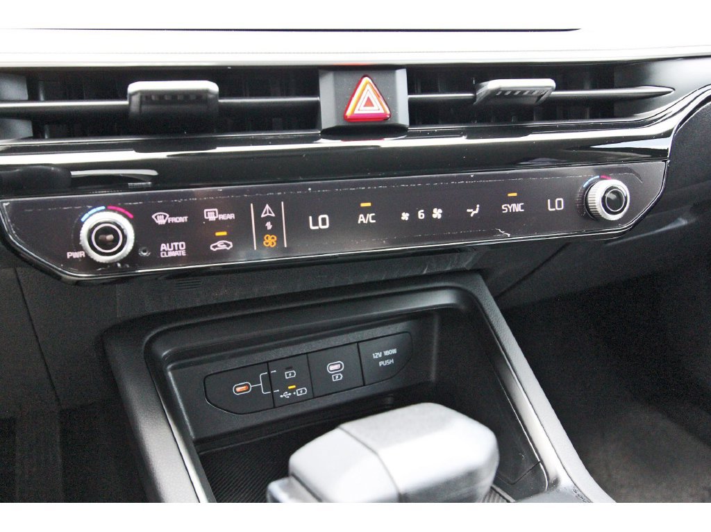 New 2026 Kia K5 LXS FWD image 21