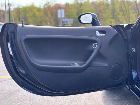 Used 2006 Pontiac Solstice Convertible w/ Power Package RWD image 12